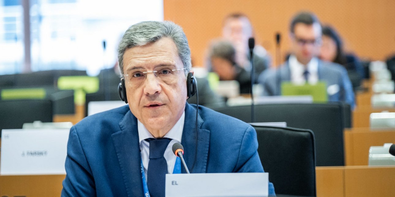 Ερώτηση  Αυτιά σε Κομισιόν: «Έλεγχος σε αγορές ακινήτων από τρίτες χώρες σε διασυνοριακές περιοχές»
