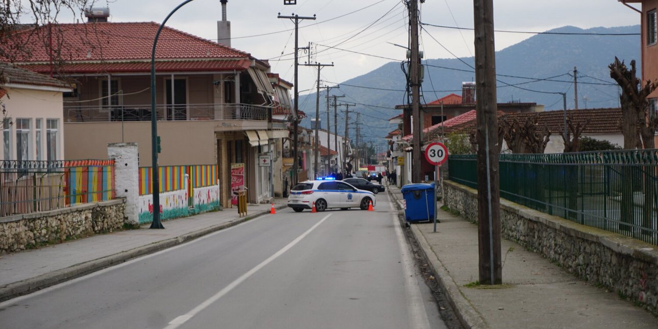 Περιπολικό στη Λάρισα