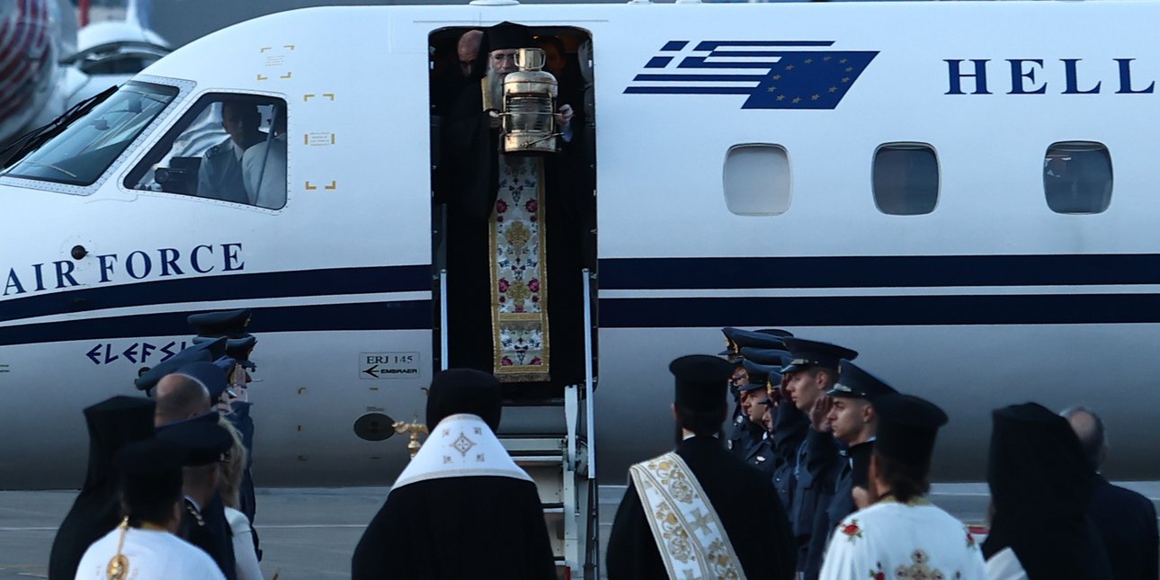 Πώς θα έρθει το Άγιο Φως στην Ελλάδα από τα Ιεροσόλυμα -Ο υφ. Εξωτερικών περιγράφει στο iefimerida το σχέδιο