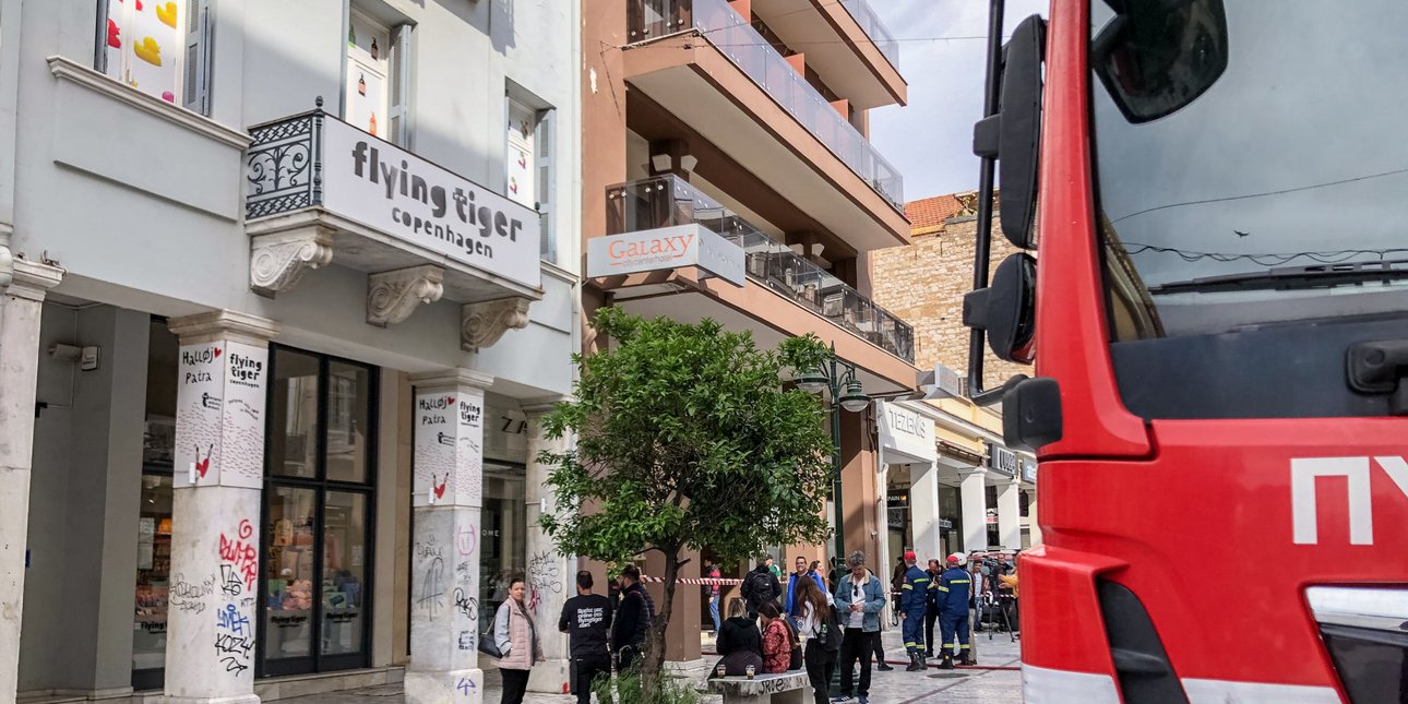 Το ξενοδοχείο που εκκενώθηκε λόγω της φωτιάς σε πολυκατάστημα