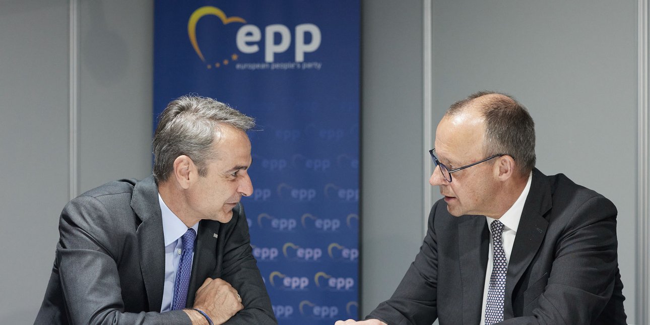 Mitsotakis meets German Chancellor Merz in Valencia