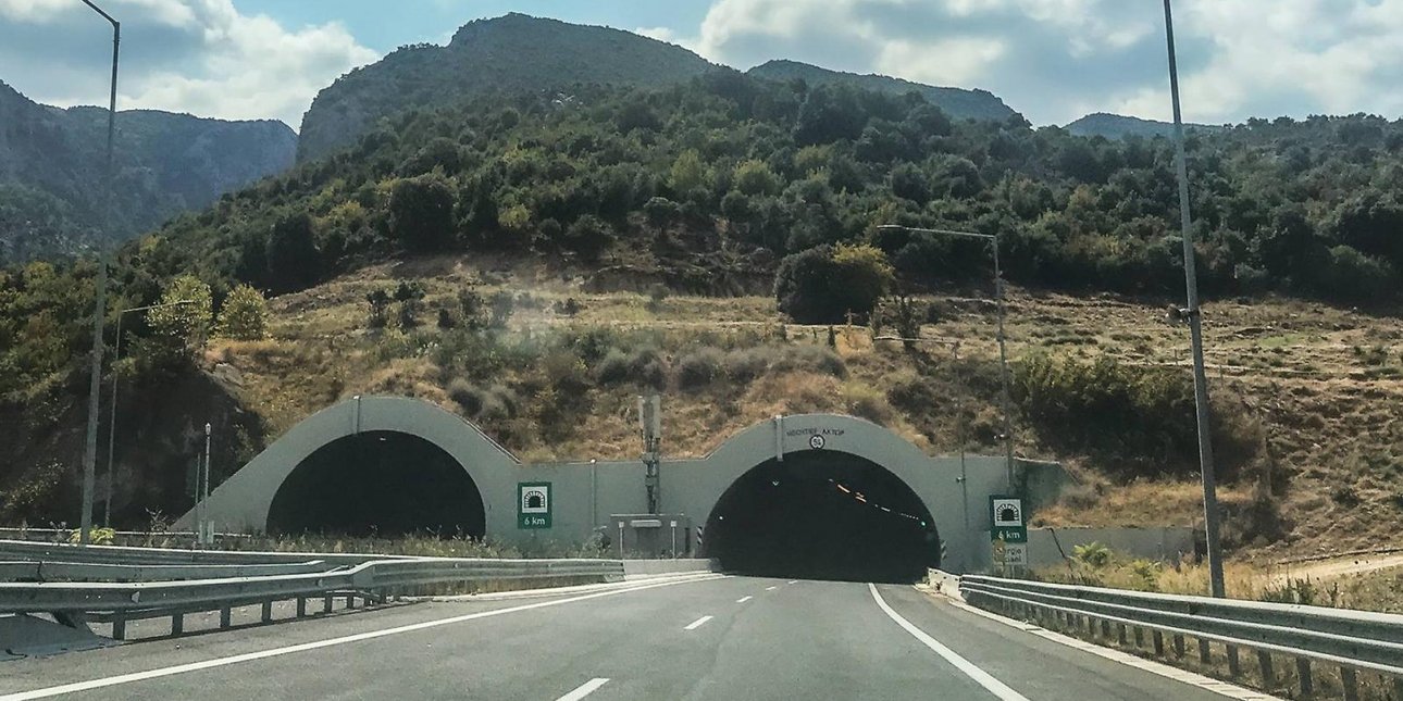 Τούνελ