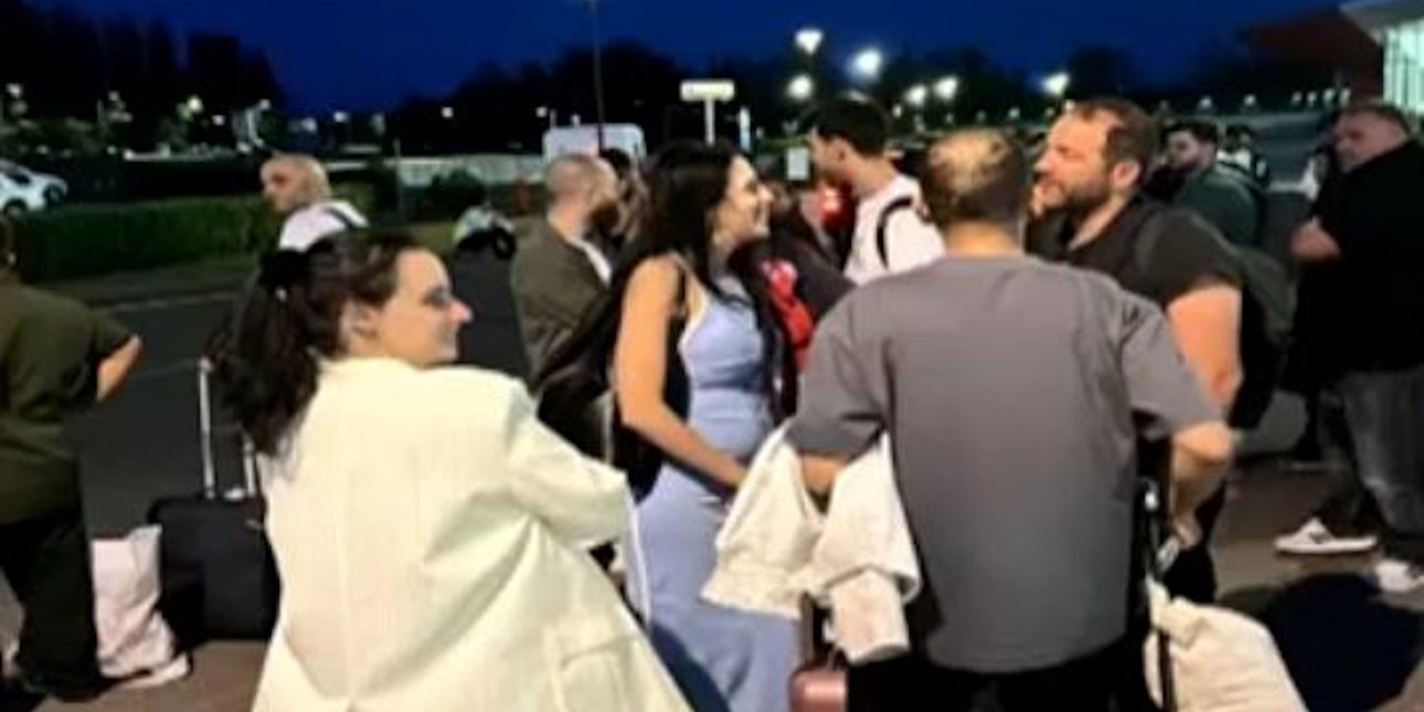 Τέλος στην «Οδύσσεια» 200 Ελλήνων φιλάθλων οι οποίοι επέστρεψαν μετά από 40 ώρες στο «Ελ. Βενιζέλος»