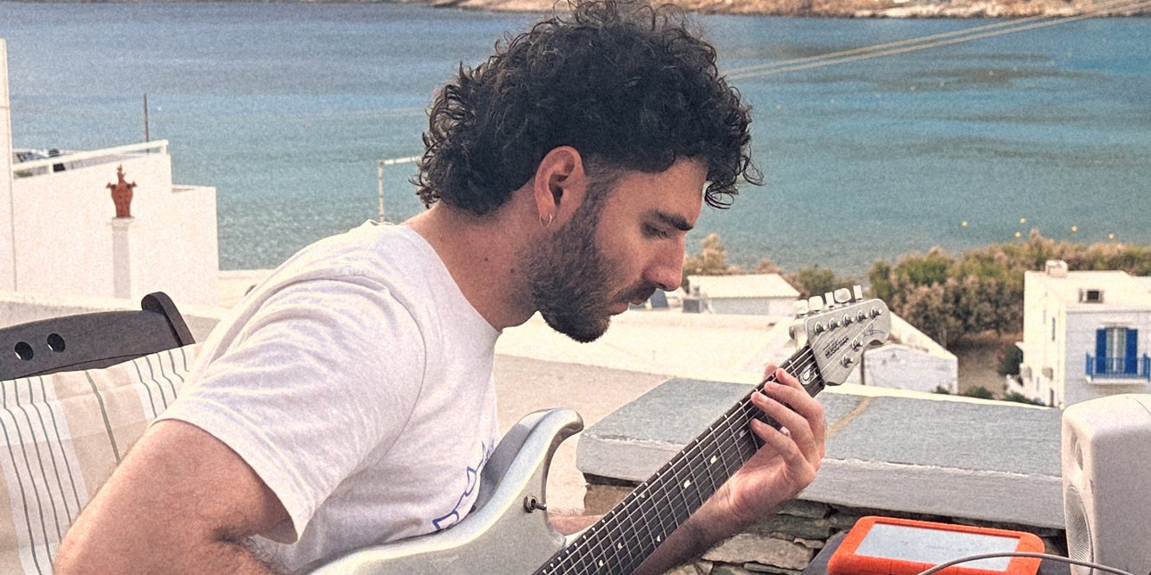 Ο Νικόλαος Γριβέλλας δημιουργεί στη Σίφνο