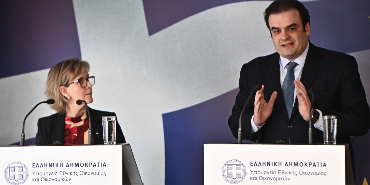 Pierrakakis meets with EU Commissioner Albuquerque