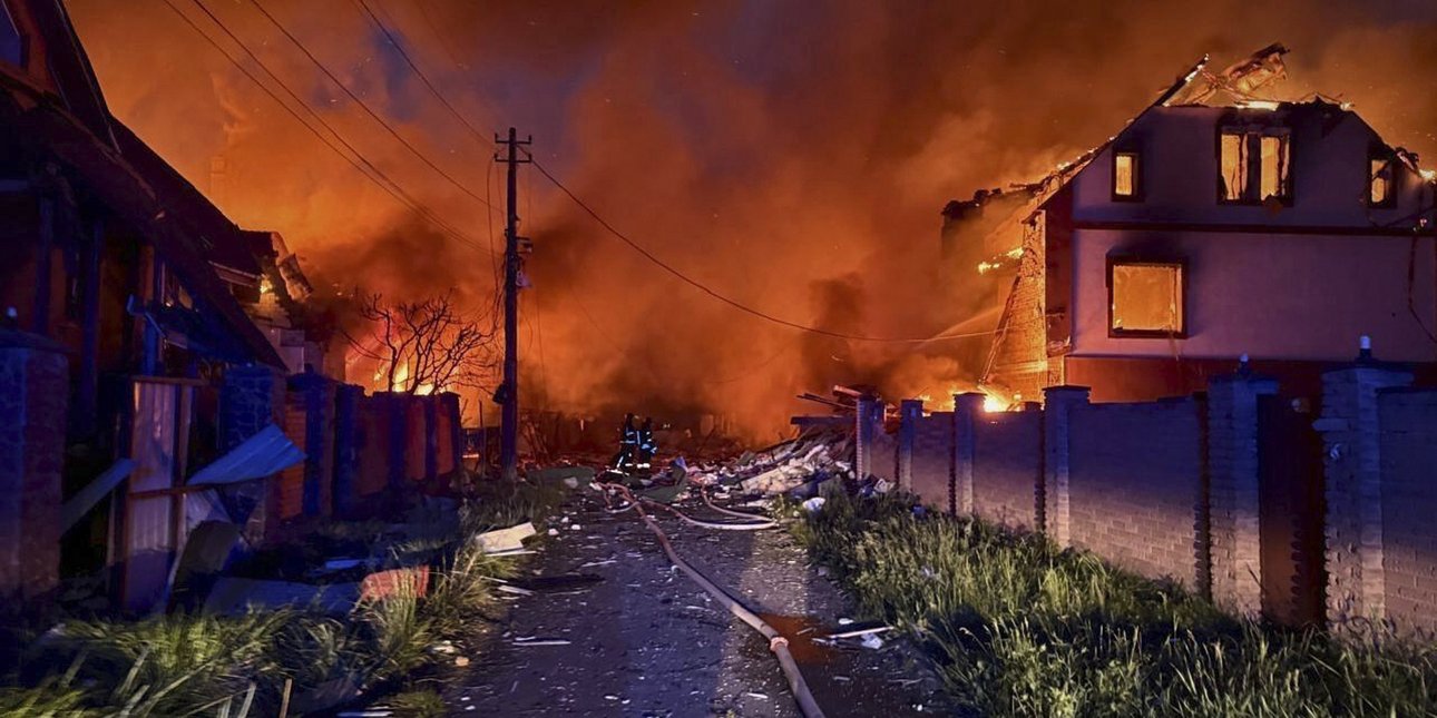 Σφοδρή αεροπορική επίθεση της Μόσχας στην περιοχή του Κιέβου