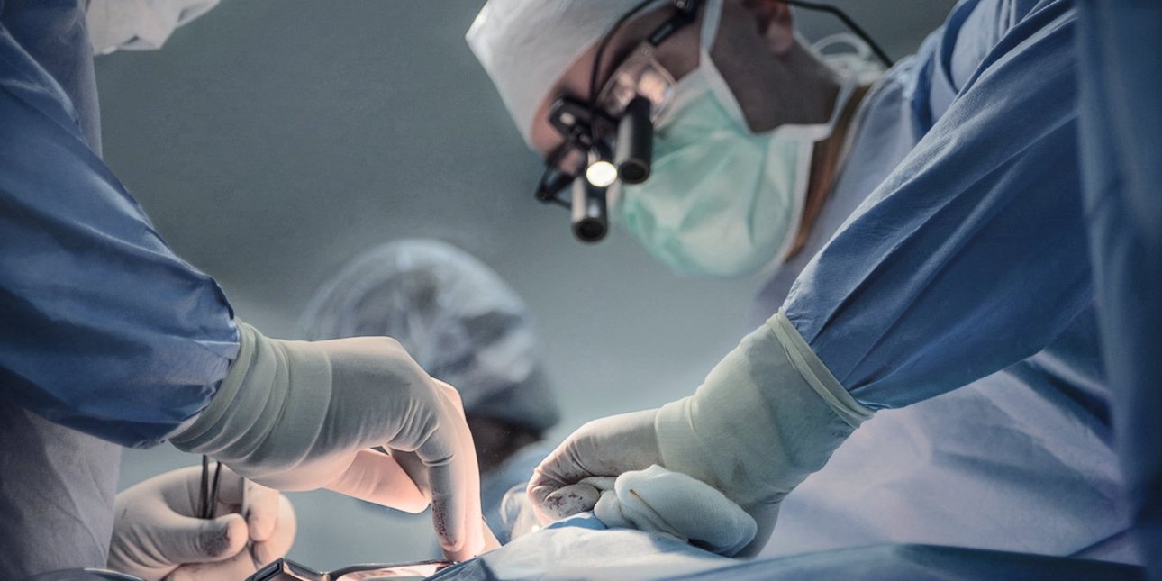 Χειρουργός στη Θεσσαλονίκη έκανε προληπτική μαστεκτομή χωρίς