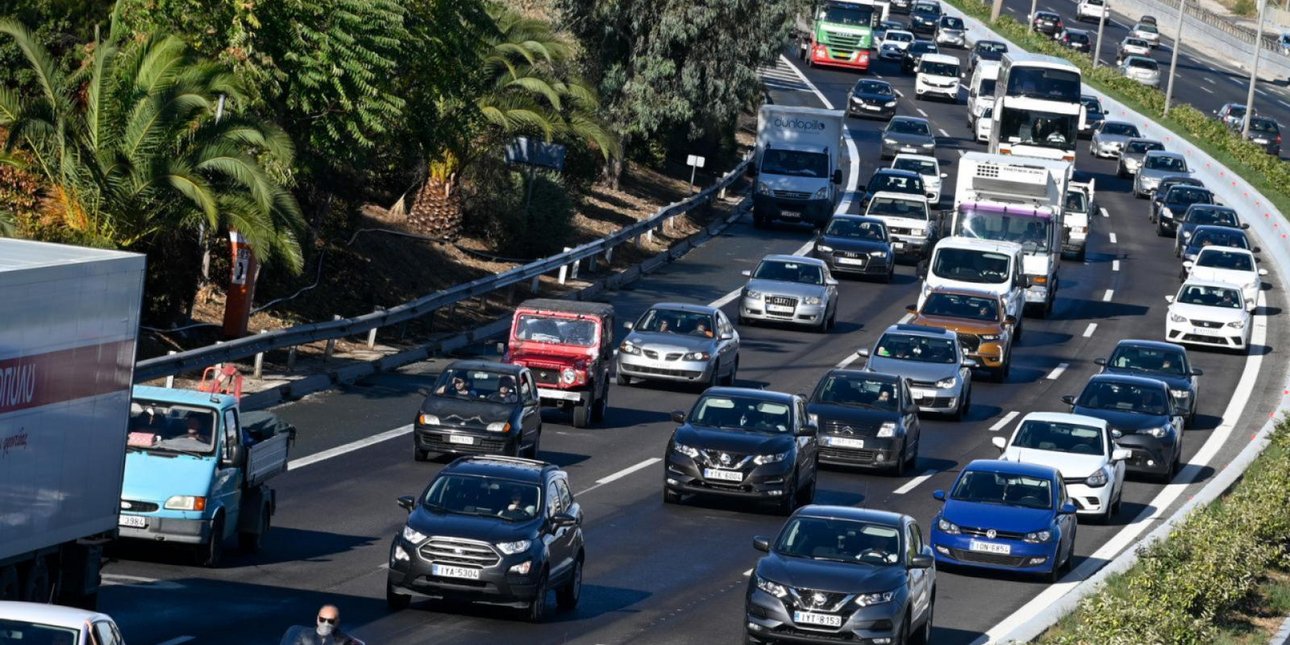 Κίνηση οχημάτων στην Αθήνα 