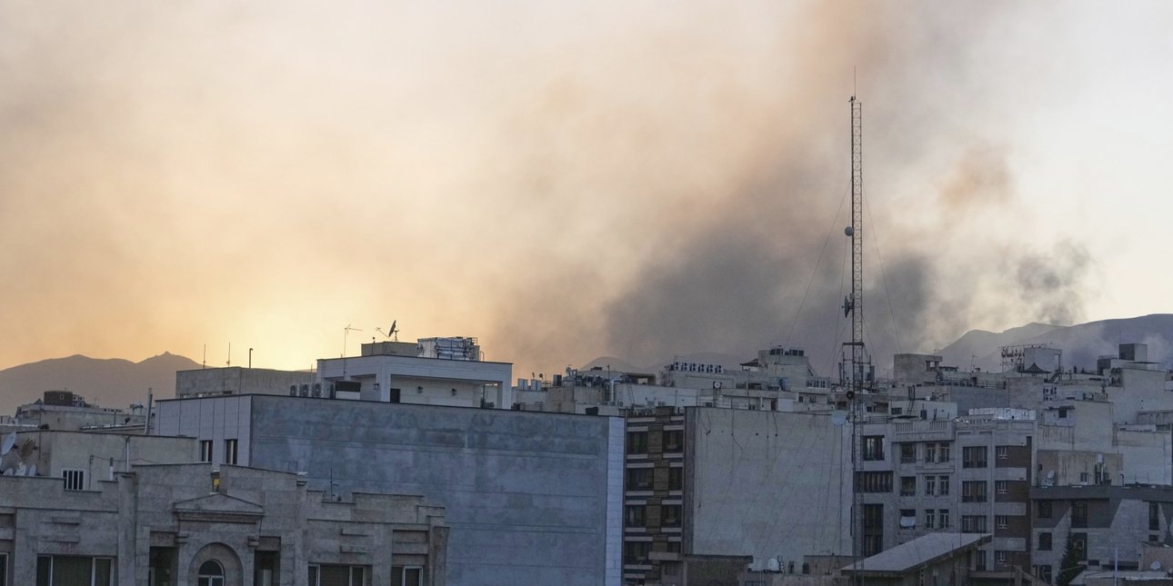 Σειρά εκρήξεων ακούστηκε στην Τεχεράνη