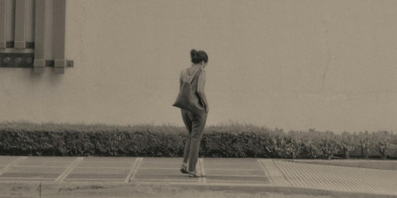 Γιατί η σιωπή μας κάνει πιο ευτυχισμένους, σύμφωνα με την Eπιστήμη