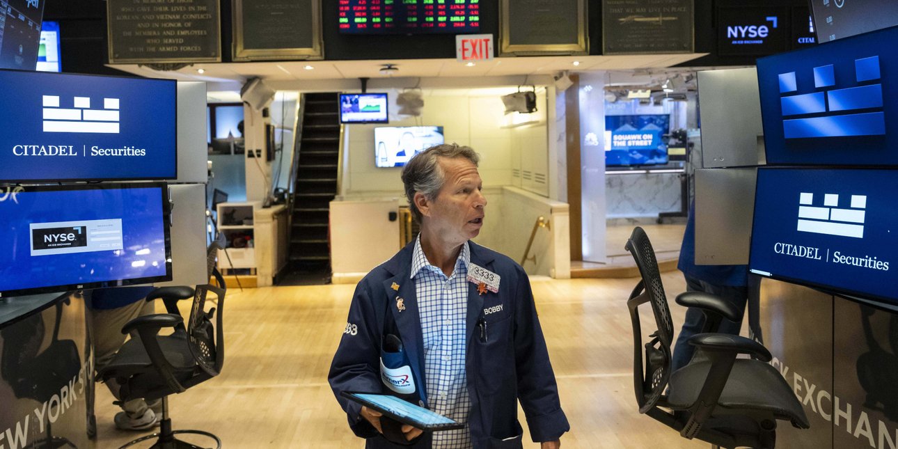 Wall Street: Κλείσιμο με κέρδη, ιστορικό υψηλό στον δείκτη S&P 500