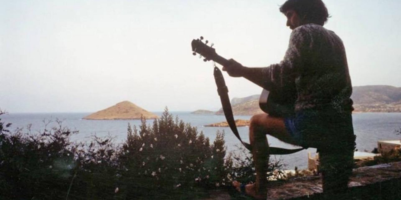 Ο Τζορτζ Χάρισον το 1979 στο Πόρτο Ράφτη / Απόστολος Δοξιάδης