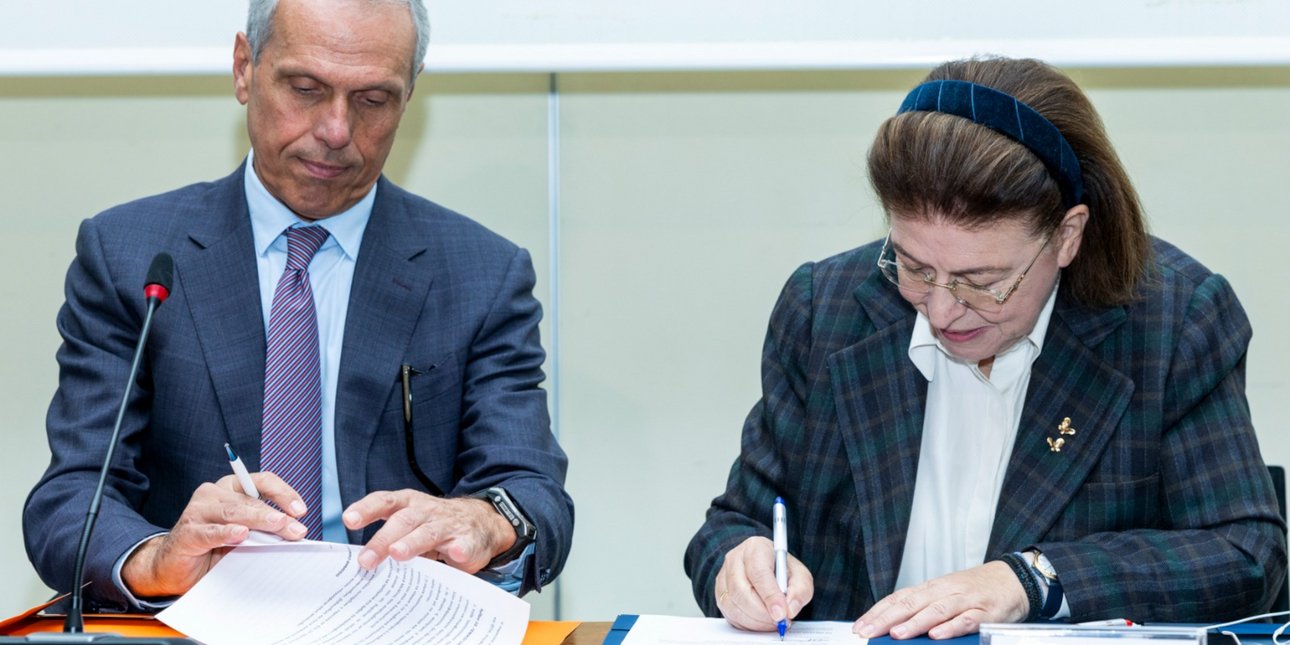 Η Υπουργός Πολιτισμού Λίνα Μενδώνη με τον Διευθύνοντα Σύμβουλο του Ομίλου Dimand Δημήτρη Ανδριόπουλο