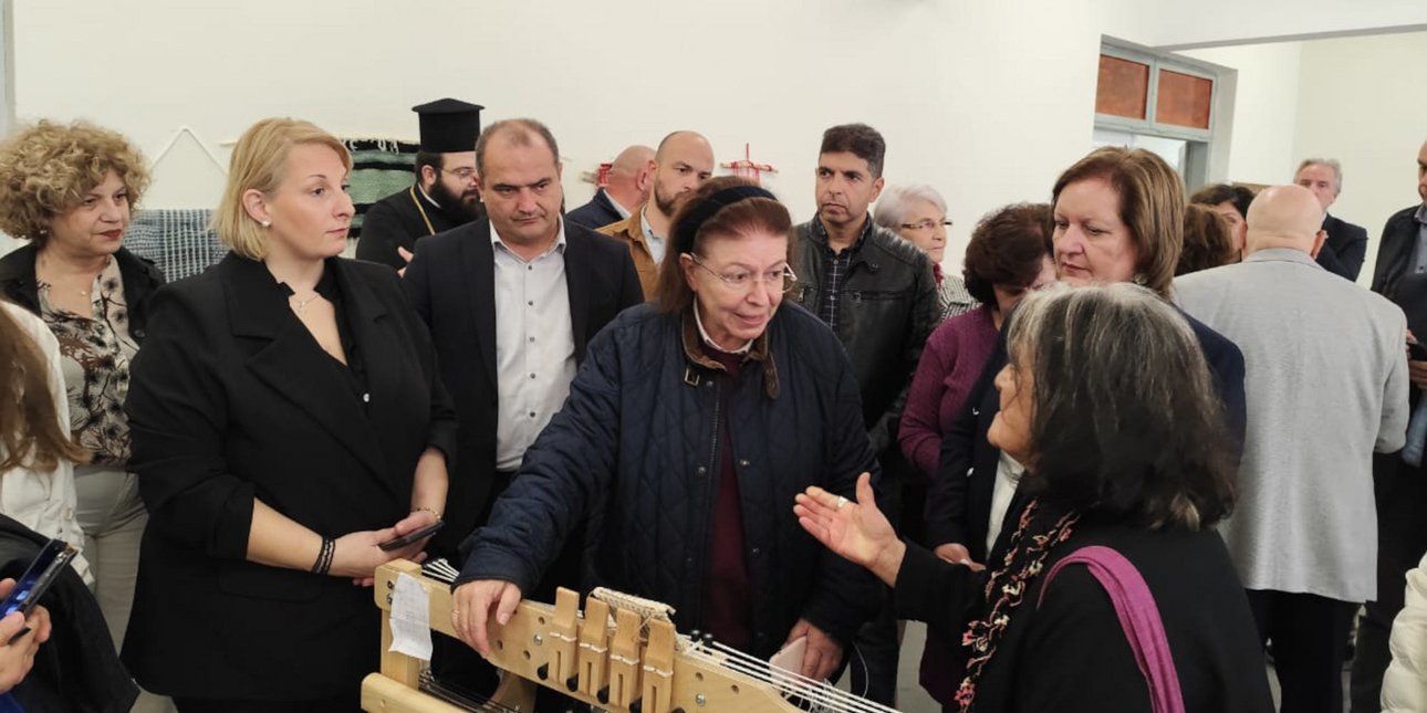 Η Υπουργός Πολιτισμού στη δομή Υφαντικής στο Σοφικό.