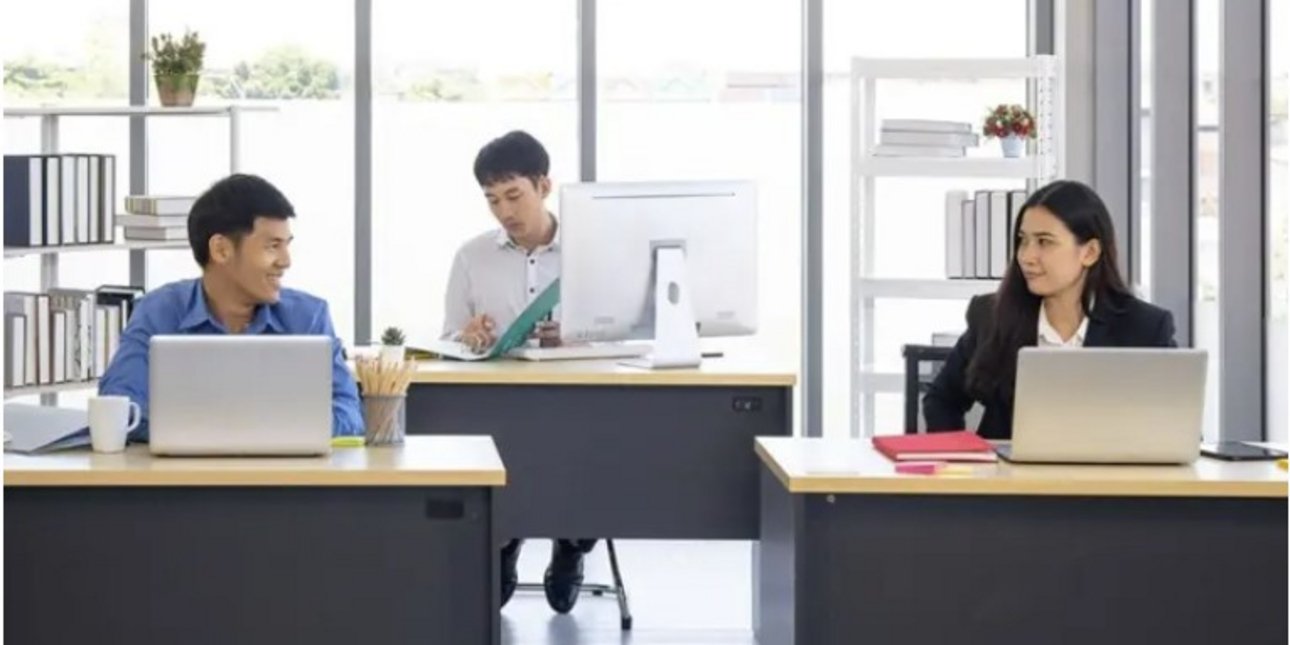 Αν «παίζεις» τον ρόλο του εργαζόμενου, παραμένεις έτοιμος να ενταχθείς σε μια πραγματική δουλειά όταν βρεθεί η ευκαιρία / SHUTTERSTOCK