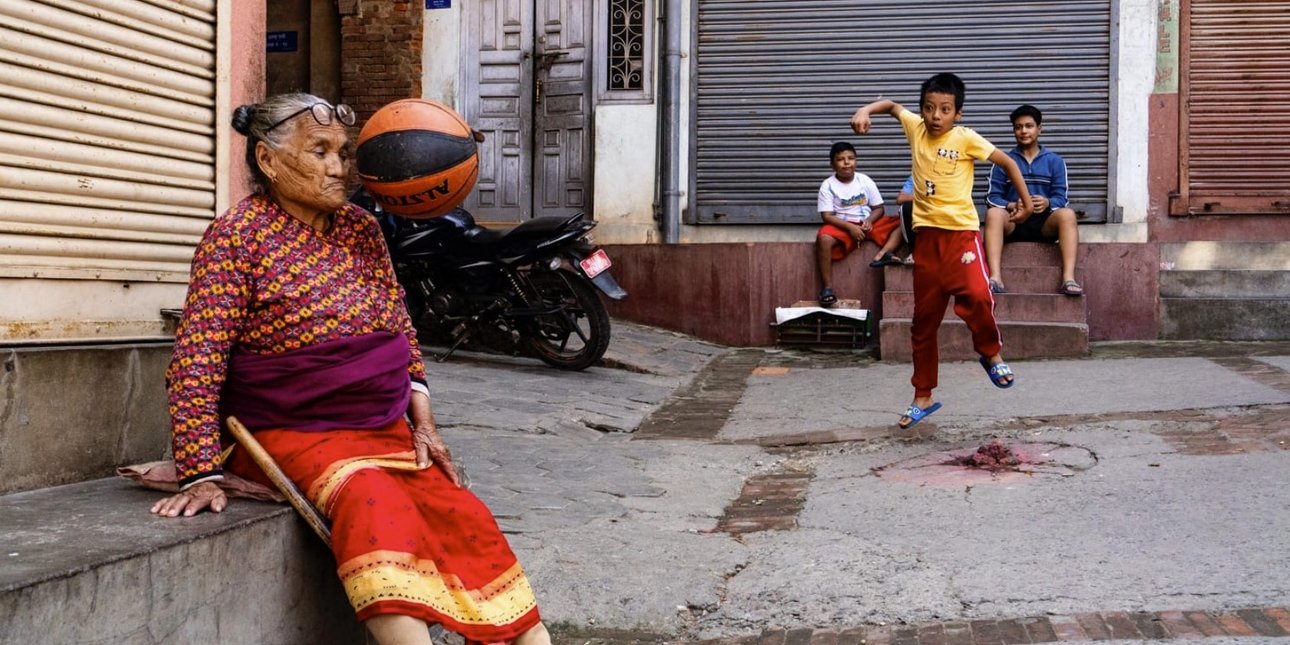 France Leclerc, “Head Ball.” / Pure Street Photography
