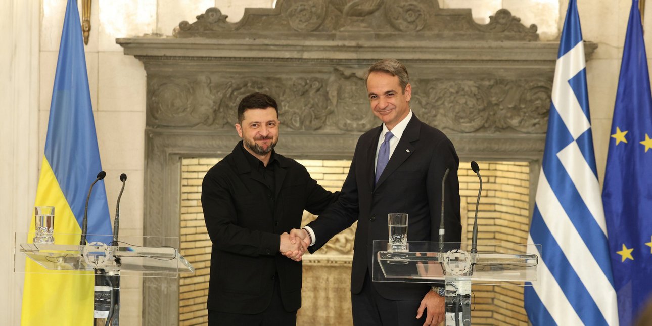Μητσοτάκης σε Ζελένσκι για την Ημέρα της Ανεξαρτησίας της Ουκρανίας: «Τιμούμε τις θυσίες σας» -Το «ευχαριστώ» του Ουκρανού προέδρου