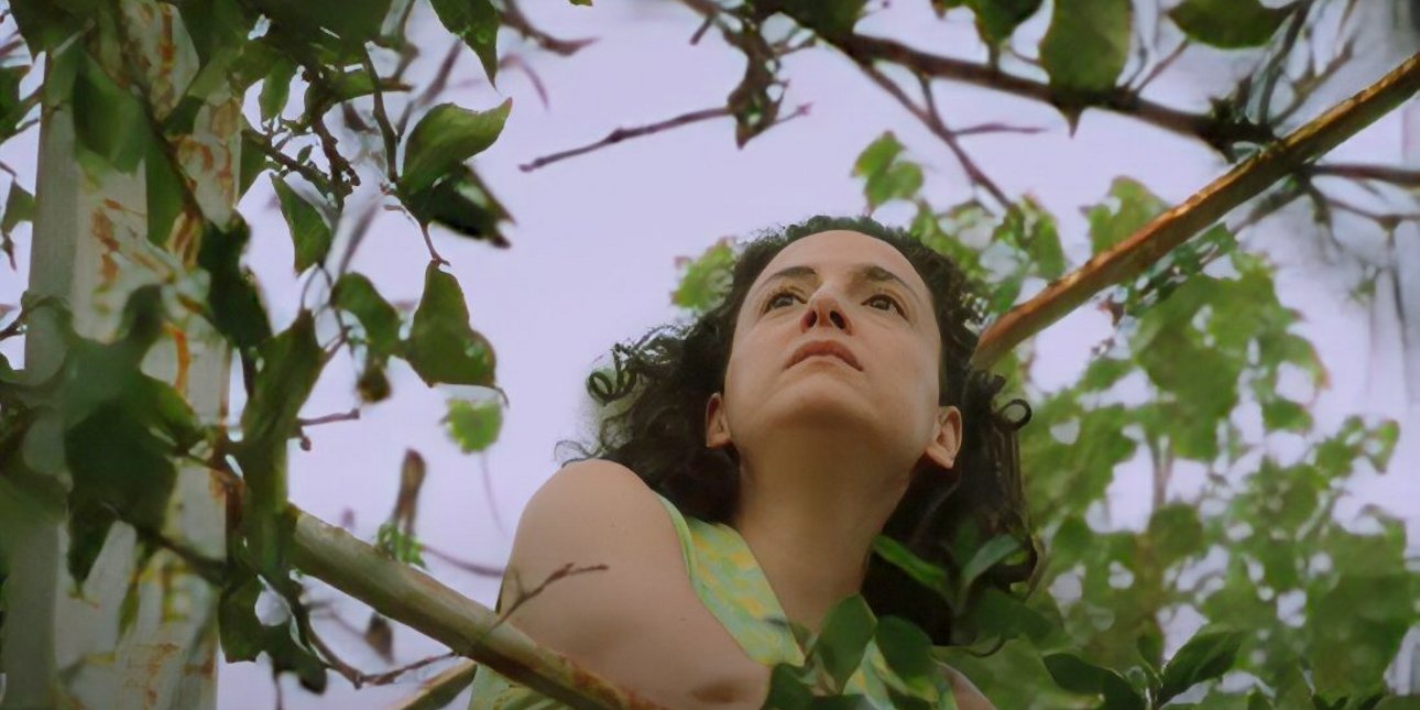 Πορφυρή Λεμόνια: Μια μικρού μήκους ταινία με θέμα τη Γυναικοκτονία