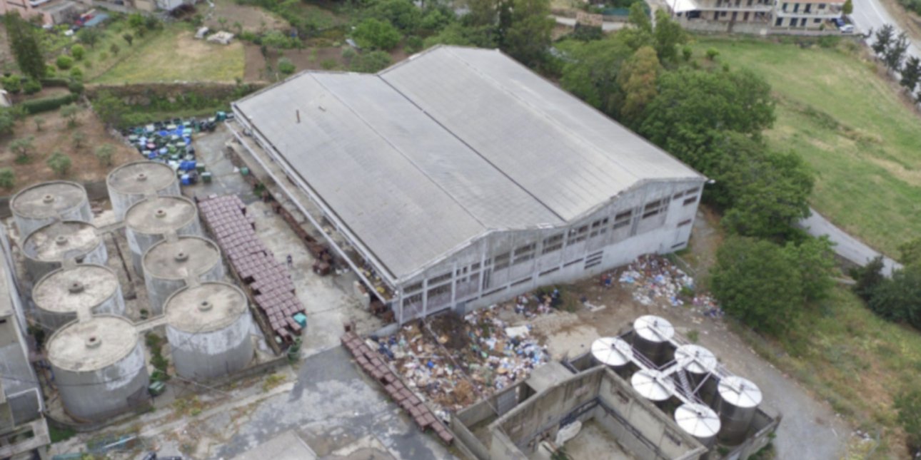 Οι εγκαταστάσεις του παλαιού εμφιαλωτηρίου όπου θα στεγαστεί το Νέο Αρχαιολογικό Μουσείο Αρχανών.