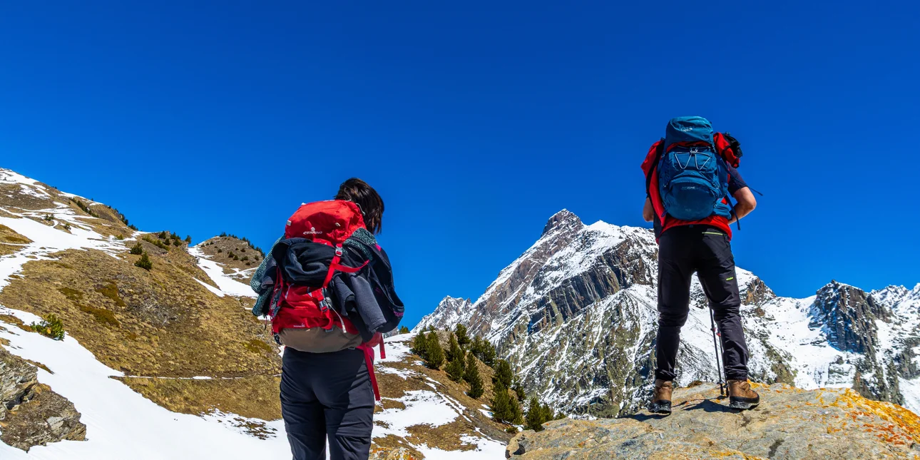 Φωτιά στο Crans - Montana: Η θλίψη μετατρέπεται σε οργή και οι Ελβετοί αμφισβητούν ανοιχτά την κυβέρνηση