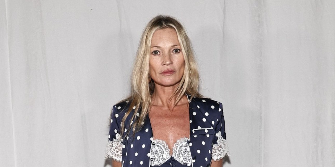 Η Κέιτ Μος μετατρέπει το ρομαντικό πουά σε ροκ statement -Τα παπούτσια που έκαναν τη διαφορά