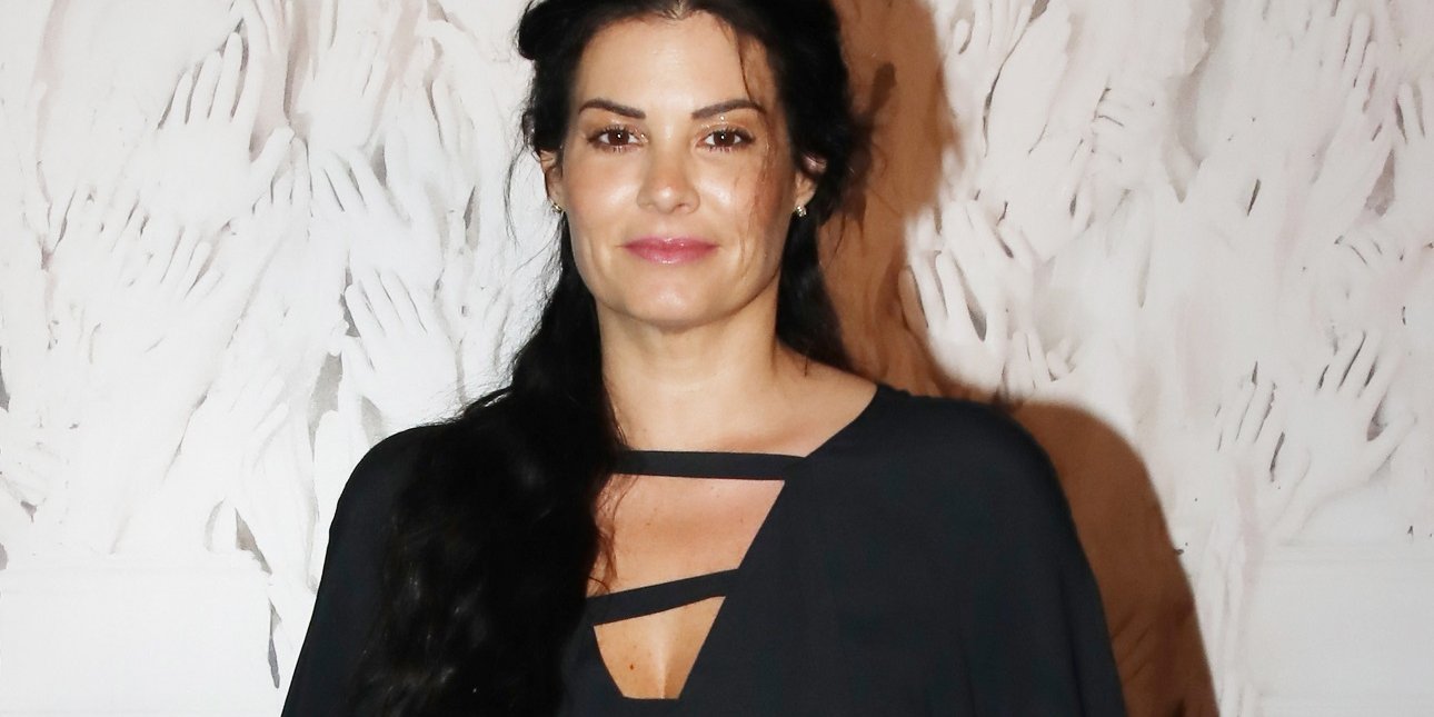 Η Μαρία Κορινθίου φόρεσε πρώτη τα παπούτσια της άνοιξης -Σε φρέσκο, μοντέρνο χρώμα