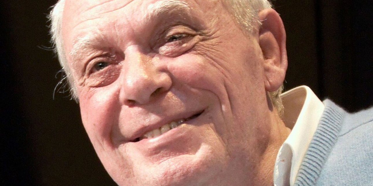 μυθιστοριογράφος Αντόνιο Λόμπο Αντούνες