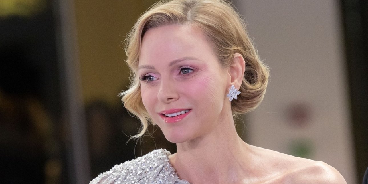 Rose Ball 2026: Η πριγκίπισσα Σαρλίν μαγνήτισε τα βλέμματα με αρχαιοελληνικό φόρεμα