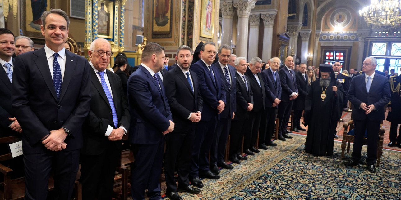 Παρουσία Μητσοτάκη η δοξολογία στη Μητρόπολη για την επέτειο της 25ης Μαρτίου [εικόνες]