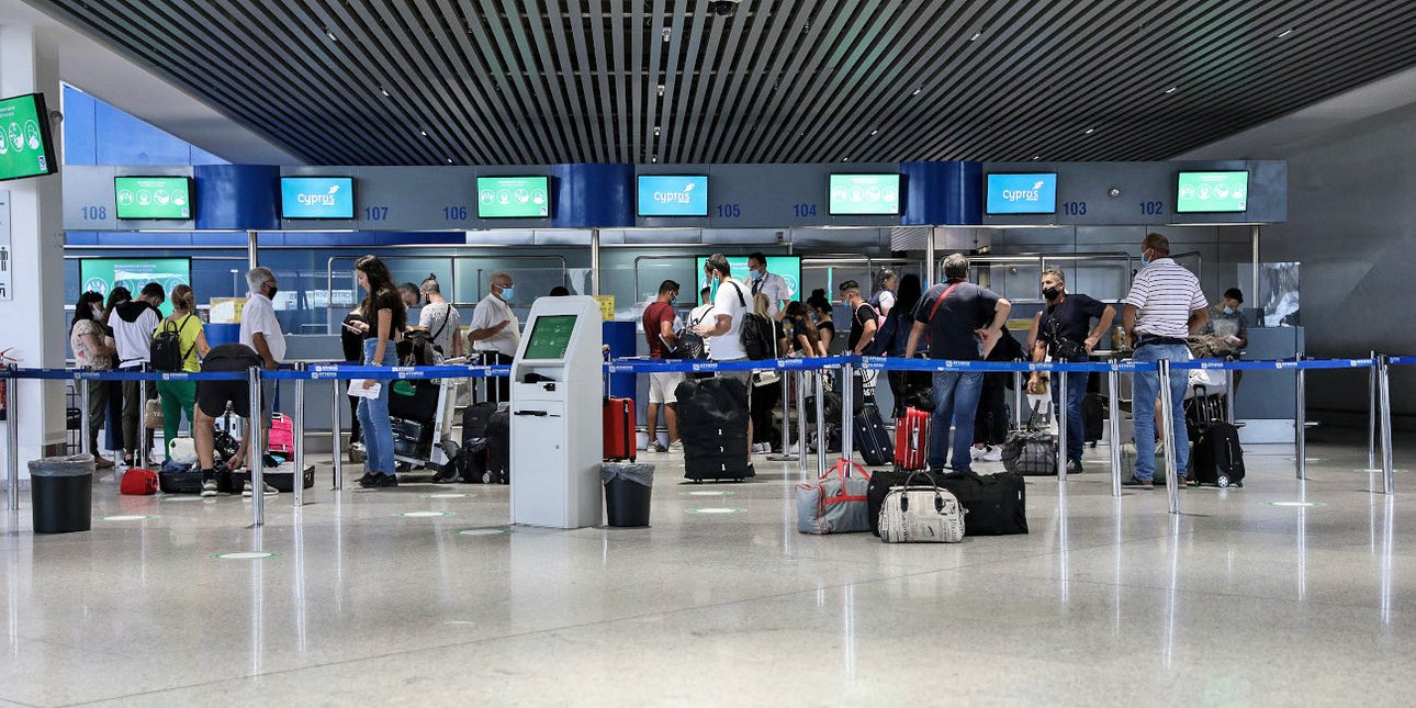 Όλα τα μυστικά για την καλοκαιρινή άδεια -Τι άλλαξε με τον τελευταίο εργασιακό νόμο, ο εργατολόγος Καρούζος εξηγεί στο iefimerida