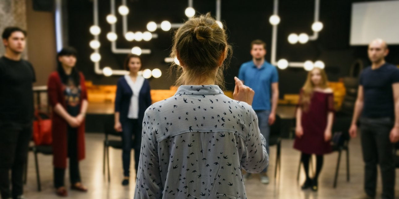 Πολιτιστική συνταγογράφηση: Πρώτα αποτελέσματα σε άτομα με βαριές ψυχικές διαταραχές -Ο διευθ. Ψυχιατρικής του ΕΚΠΑ εξηγεί