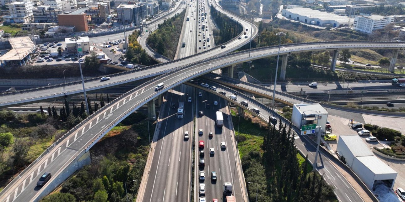 Τέλος η κίνηση στην Αττική Οδό -Μέσα στο 2026 η λύση στον μεγαλύτερο κόμβο της Αθήνας