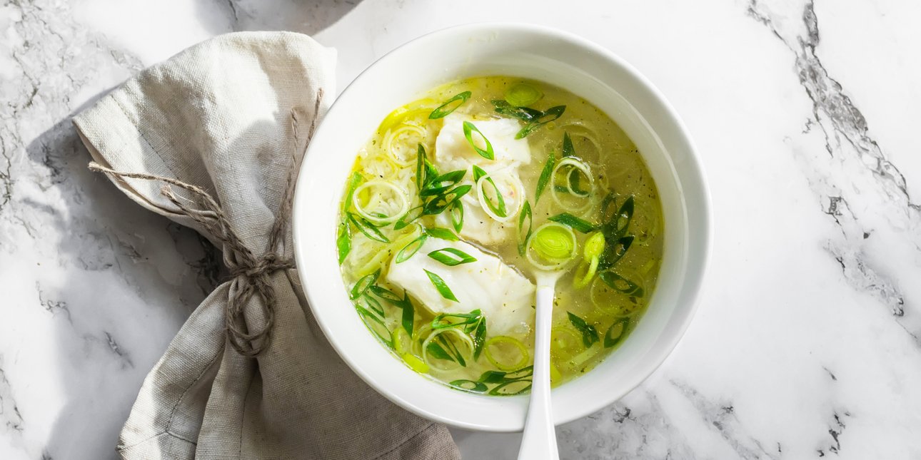 Συνταγή για μπακαλιάρο φρικασέ -Η πιο αρωματική και ανάλαφρη εναλλακτική για το τραπέζι της 25ης Μαρτίου