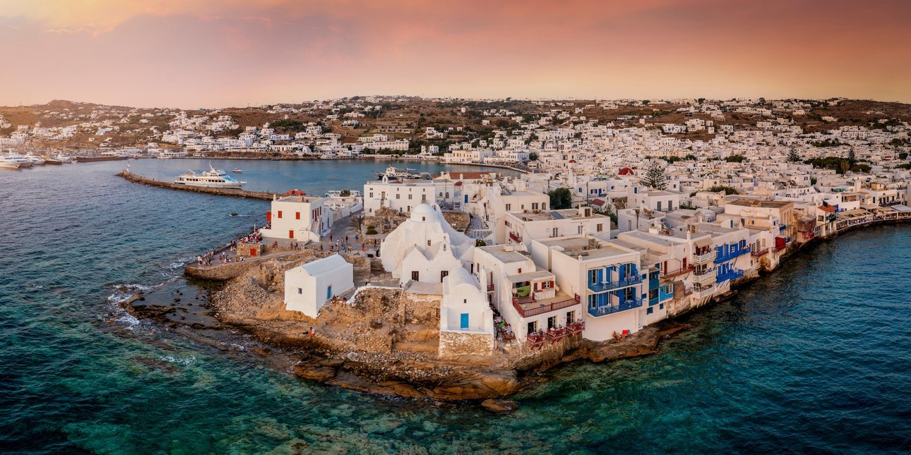 Τρία νησιά με ανοιξιάτικη ομορφιά και κατανυκτική ατμόσφαιρα, τέλεια για το Πάσχα