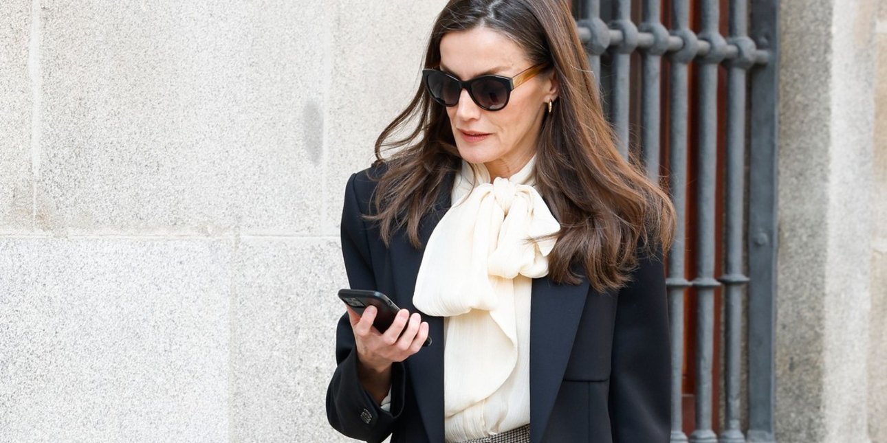 Η βασίλισσα Λετίθια με το πουκάμισο που αγαπούν οι γαλαζοαίματες -Κάνει το ντύσιμο αριστοκρατικό