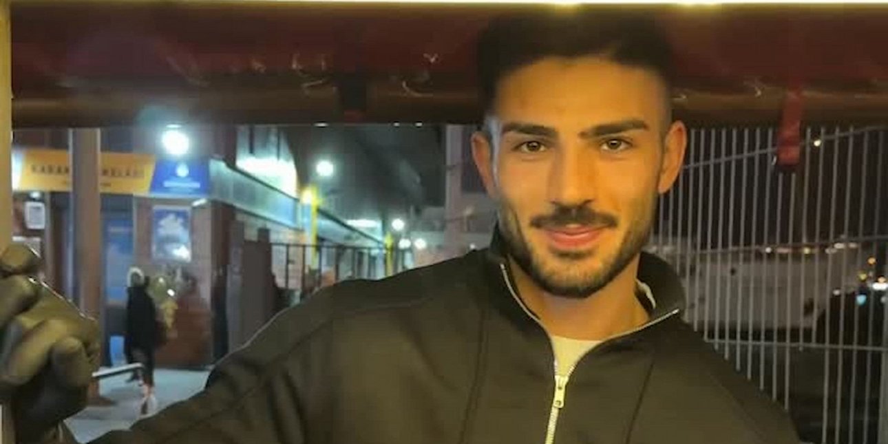 Alper Tellem: Ποιος είναι ο Τούρκος καστανάς που έγινε viral στο TikTok και κάνουν ουρές για να τον δουν