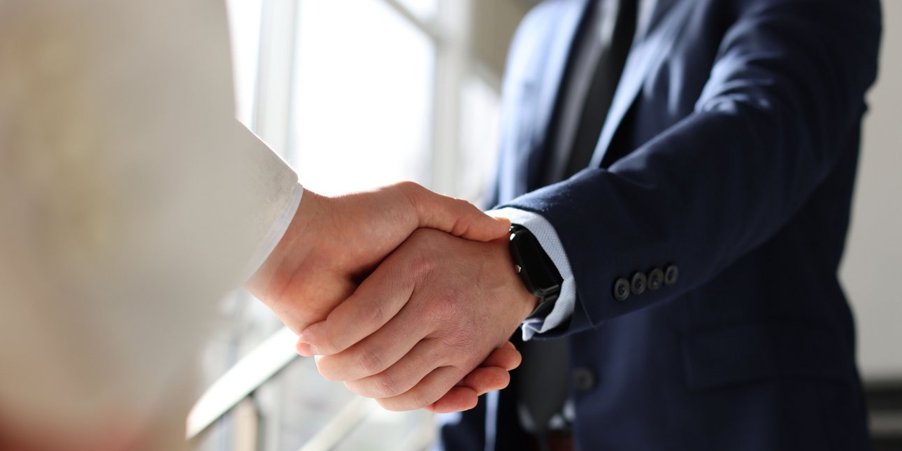 Υπ. Εργασίας: 9 Μαΐου στο Λονδίνο το «Rebrain Greece» με τη συμμετοχή 35 κορυφαίων ομίλων επιχειρήσεων