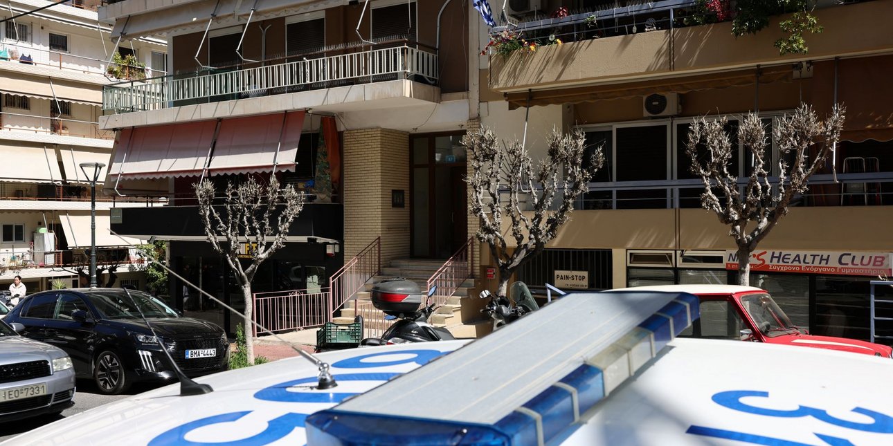 Θρίλερ στου Ζωγράφου: Ασφυκτικό θάνατο εκτιμά ο ιατροδικαστής ότι είχαν μάνα και κόρη -Τι έδειξε η νεκροψία, προφυλακίστηκε ο γιος