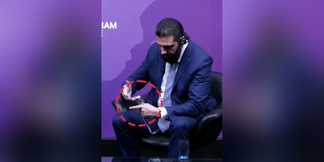 Ο πρόεδρος της Συρίας Αλ-Σάρα δεν μπόρεσε να ανοίξει ένα μπουκάλι νερό και έγινε viral, δείτε βίντεο