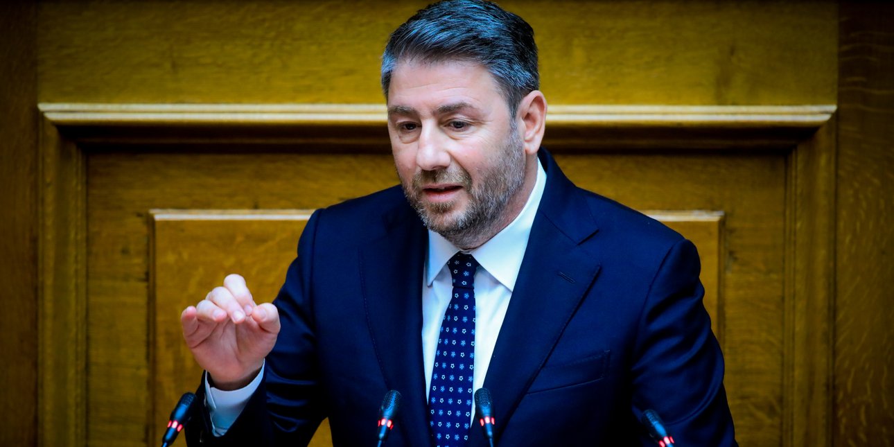 Ανδρουλάκης σε κυβέρνηση: Εκλογές να τελειώνουμε -Μπορείτε να σταθείτε πολιτικά όταν έχουμε πλειοψηφία υποδίκων;