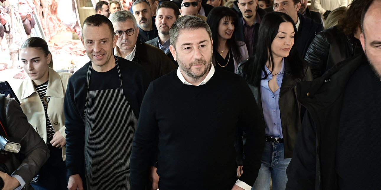 Ανδρουλάκης από Βαρβάκειο: Ακριβό το Πασχαλινό τραπέζι -Η κυβέρνηση δεν δίνει λύσεις στα προβλήματα