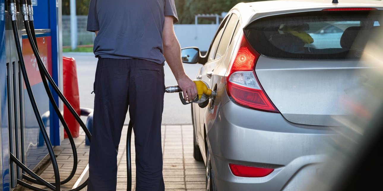 Γιατί δεν πρέπει να φουλάρεις το αυτοκίνητο -Το λάθος που κάνουμε και μας αδειάζει το πορτοφόλι