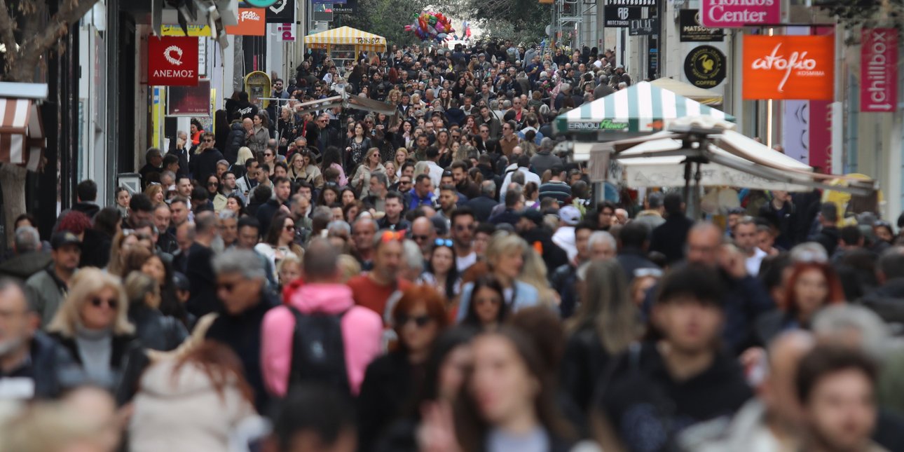 Εορταστικό ωράριο: Πώς θα λειτουργήσουν τα καταστήματα μέχρι το Πάσχα -Αναλυτικά οι ώρες