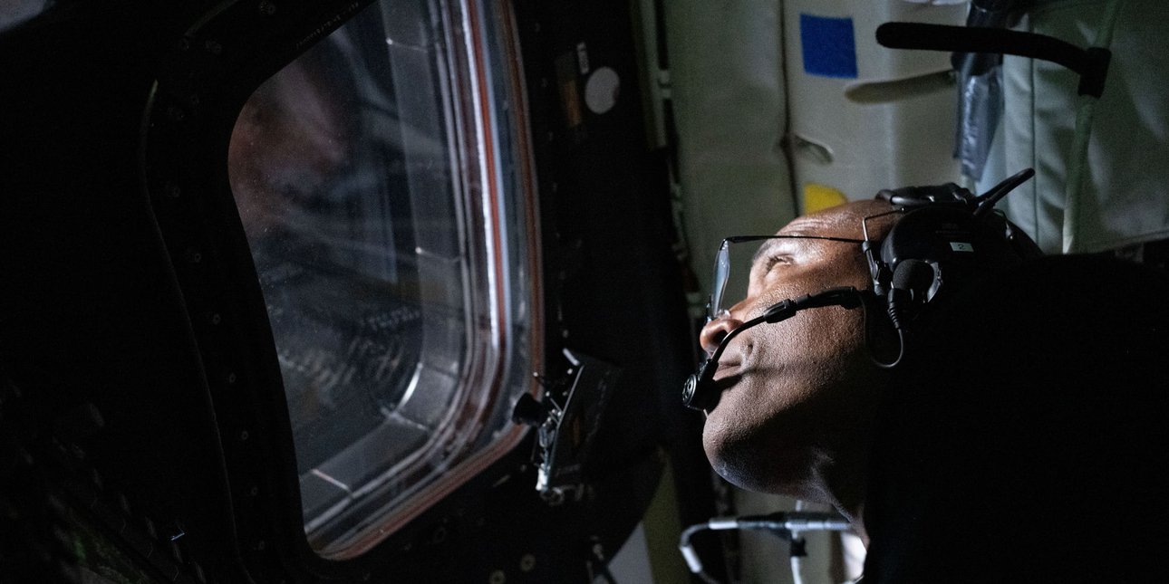 «Αλλάζει εντελώς τον τρόπο που σκέφτεσαι»: Το φαινόμενο που βιώνουν οι αστροναύτες στο διάστημα και τους αλλάζει τη ζωή