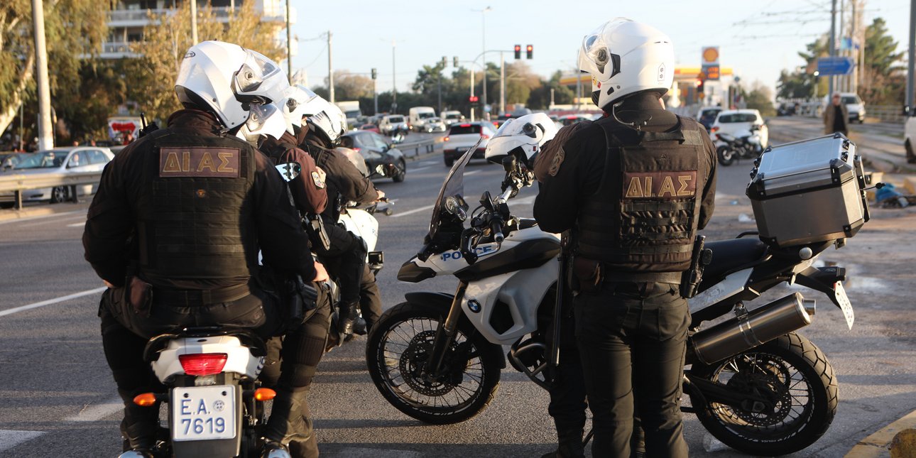 Θεσσαλονίκη: Τον εκβίαζαν και προσπάθησαν να του πάρουν το κινητό - Δύο συλλήψεις