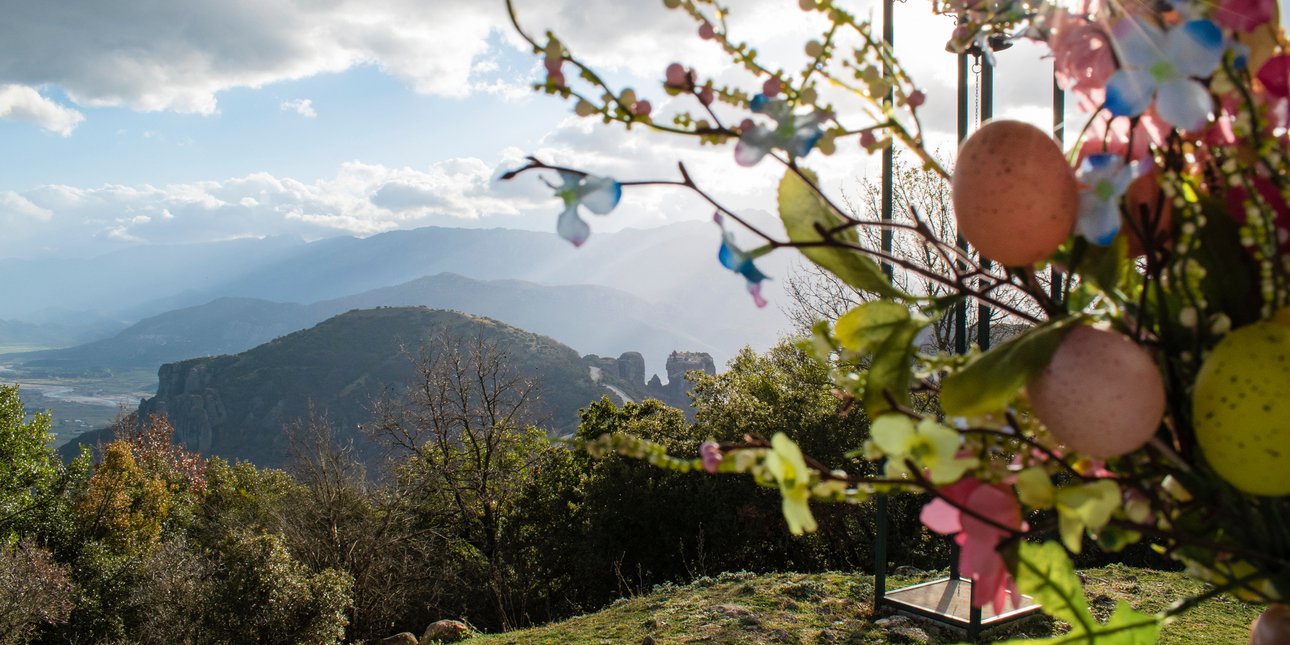 Μετέωρα: Η «πρωτεύουσα» του ελληνικού ορθόδοξου Πάσχα