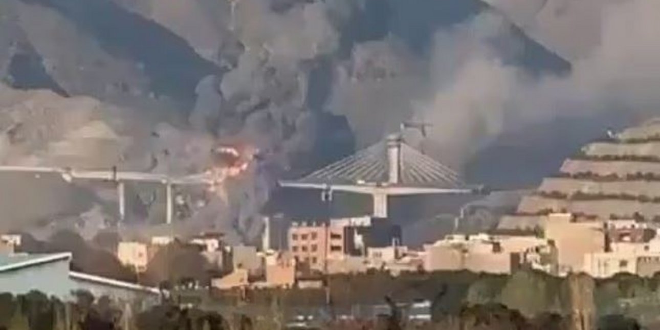 Γιατί ΗΠΑ και Ισραήλ βομβάρδισαν την υπό κατασκευή γέφυρα στην Τεχεράνη -Βίντεο: Η στιγμή της κατάρρευσης