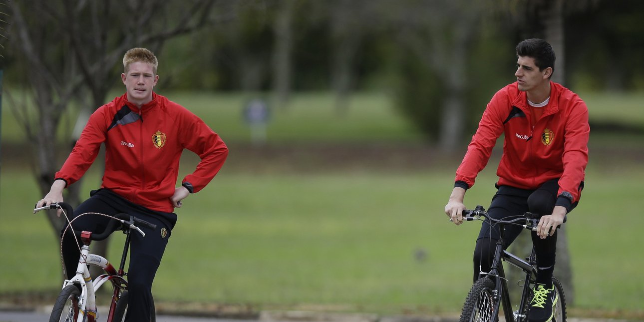 Διάσημος ποδοσφαιριστής σε σχέση με τη σύντροφο συμπαίκτη του -Η κατηγορία για απιστία