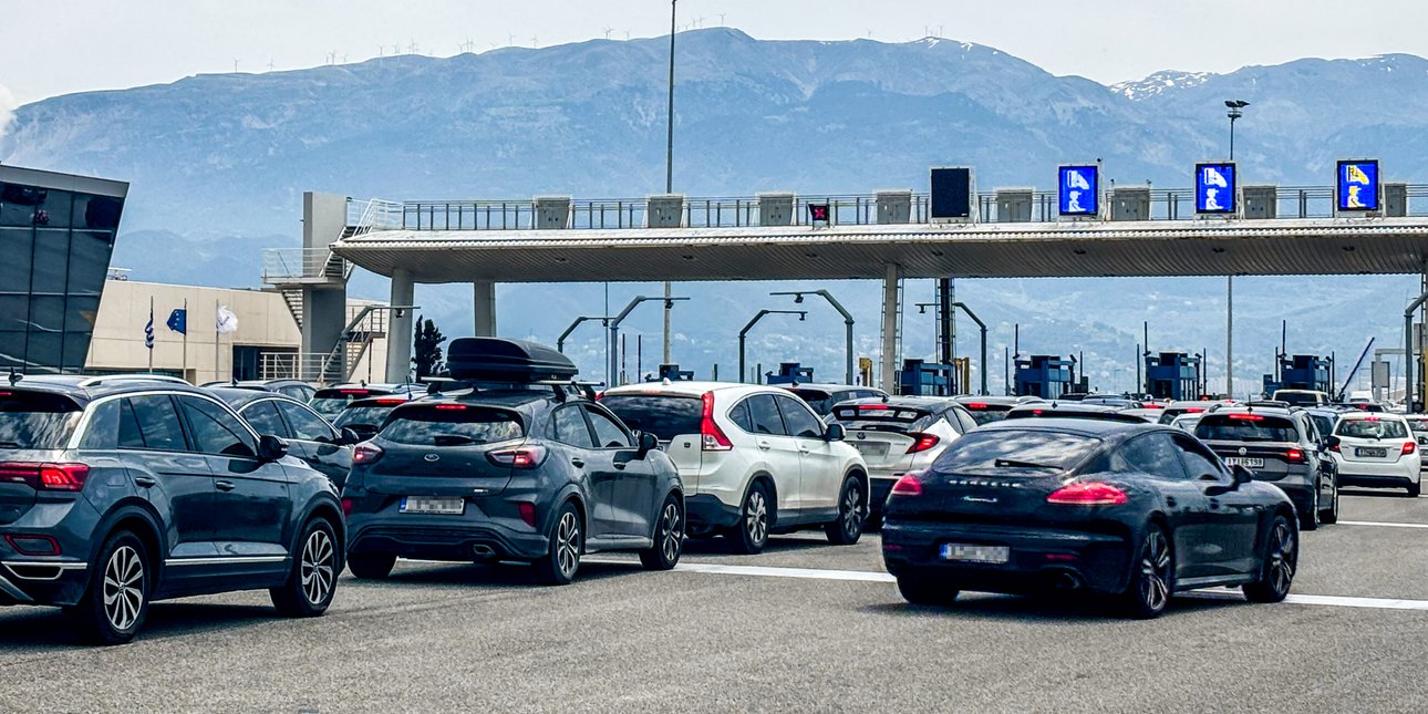 Κορυφώνεται η επιστροφή των εκδρομέων του Πάσχα -Αναμένονται 75 πλοία στα λιμάνια της Αττικής