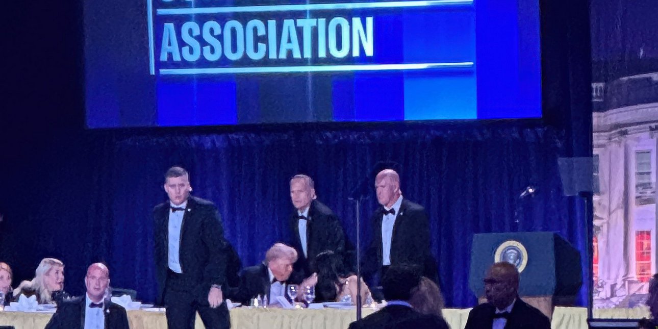 «Μου είπαν πέσε κάτω»: Ο Τραμπ περιγράφει τη δραματική φυγάδευσή του εν μέσω πυροβολισμών -Γιατί δεν έφυγε αμέσως